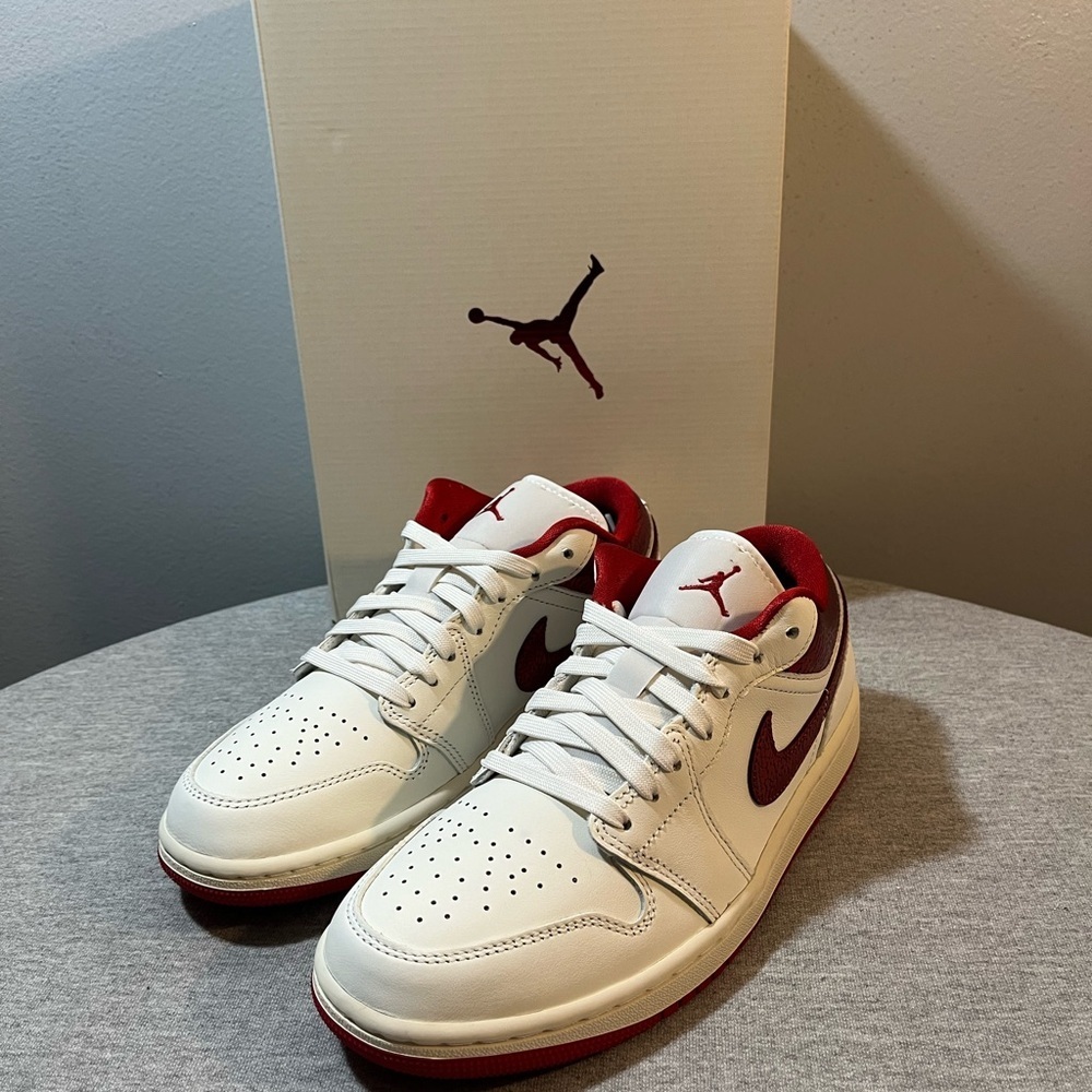 Nike Air Jordan 1 Low SE "Cracked Ruby" Sail Red Women's Shoe Size 9 HJ9338-106 - Picture 9 of 11